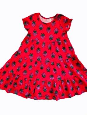 Hanna Andersson Red Strawberry Tiered Dress 130 / 8 Yrs
